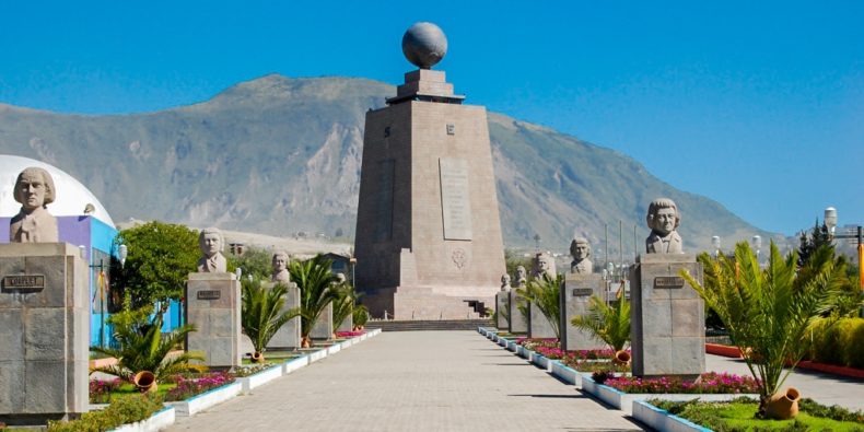 monument of the mitad del mundo